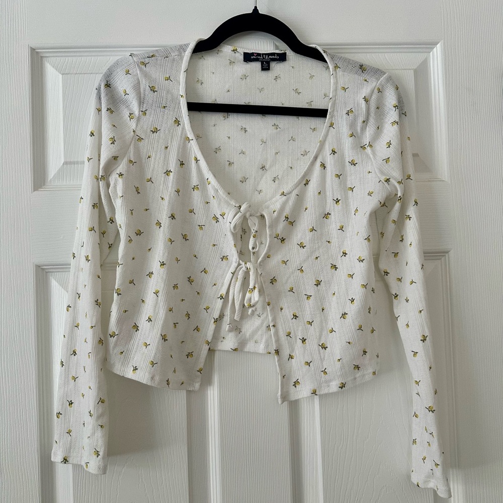White Crop Top and Matching Cardigan with Lemon Design Size Large